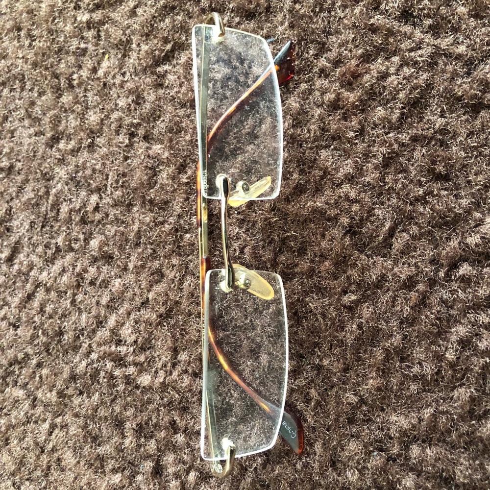 Clear seeing glasses